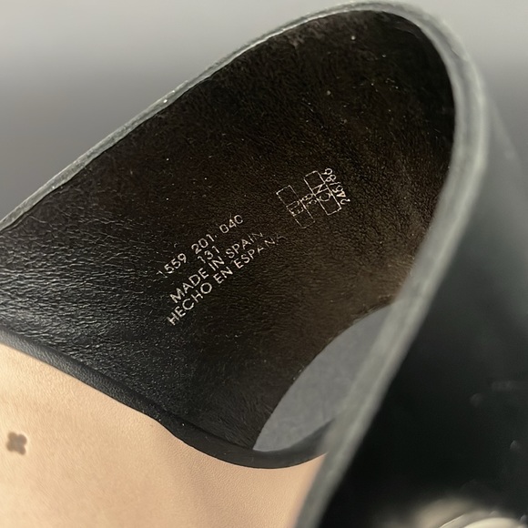 Zara Black Heeled Sandals - Size 38/7 - Made in Spain 🇪🇸 (Previously Owned) - Picture 4 of 7